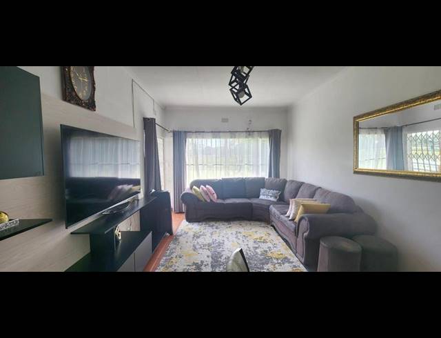 3 BEDROOM TOWNHOUSE FOR SALE IN BOKSBURG SOUTH